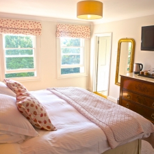 Super-sized Magnificent Mulberry bedroom